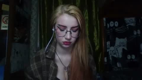 Snapshot of ana_dewitt chatting on 01/03/25, 09:15 ana dewitt online show from 01/03/25, 09:15