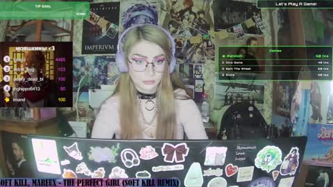 Snapshot of ana_dewitt chatting on 01/24/25, 02:41 ana dewitt online show from 01/24/25, 02:41