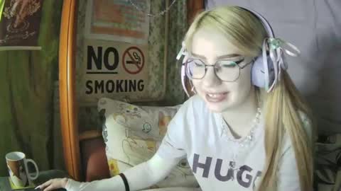 Snapshot of ana_dewitt chatting on 03/05/25, 08:00 ana dewitt online show from 03/05/25, 08:00