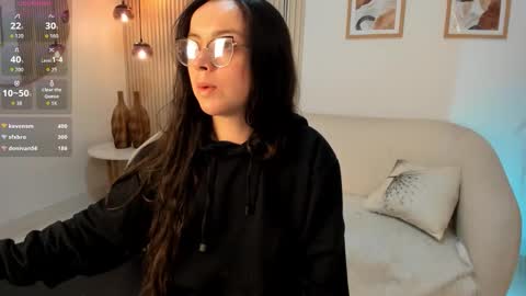 Snapshot of ana_ev chatting on 01/19/26, 10:30 Ana online show from 01/19/26, 10:30