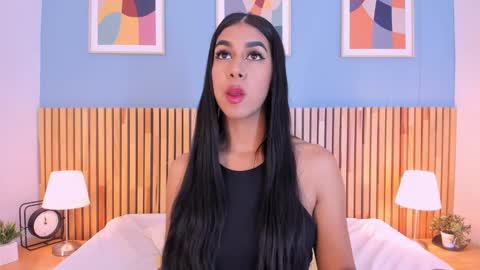 Snapshot of ana_gonzalez chatting on 09/27/25, 08:47 Ana Gonzalez online show from 09/27/25, 08:47