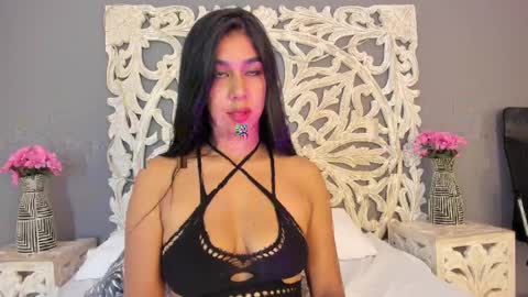 Snapshot of ana_gonzalez chatting on 05/12/26, 08:39 Ana Gonzalez online show from 05/12/26, 08:39