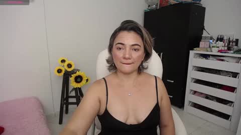  Ana  online show from 12/04/24, 01:09