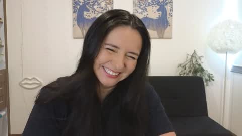 Ana Melissa online show from 12/15/24, 10:04