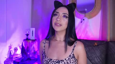   online show from 10/20/25, 04:13