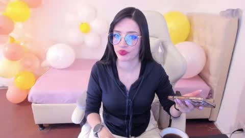 Im anna but you can call me as you want online show from 05/18/26, 09:42