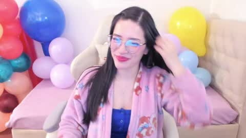 Snapshot of ana_ruuh chatting on 06/05/26, 11:21 Im anna but you can call me as you want online show from 06/05/26, 11:21