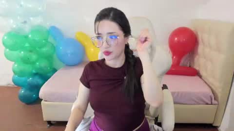 Snapshot of ana_ruuh chatting on 06/30/26, 08:43 Im anna but you can call me as you want online show from 06/30/26, 08:43