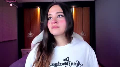 Snapshot of ana_taylor2 chatting on 09/12/25, 08:31 Ana online show from 09/12/25, 08:31