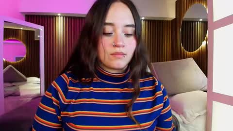 Snapshot of ana_taylor2 chatting on 09/29/25, 07:51 Ana online show from 09/29/25, 07:51