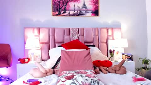 anaa_bellaa online show from 09/25/25, 12:53