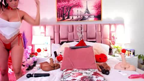 anaa_bellaa online show from 12/16/25, 12:21