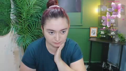 Snapshot of anaa_rosee chatting on 05/19/26, 12:44 Ana online show from 05/19/26, 12:44