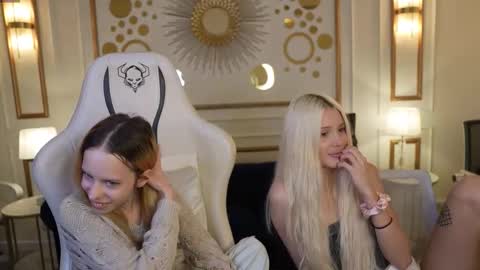 Sweet girls online show from 11/03/25, 04:19