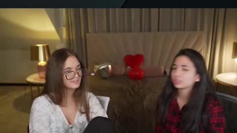 Sweet girls online show from 03/19/26, 11:31