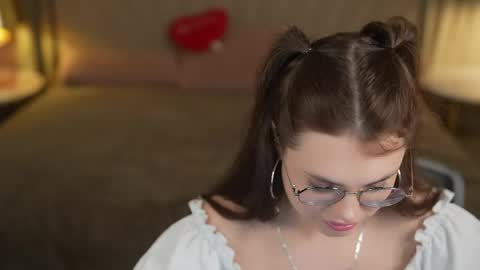 Snapshot of anabel2054 chatting on 04/30/26, 10:43 Sweet girls online show from 04/30/26, 10:43