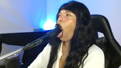Snapshot of anabel693 chatting on 02/06/25, 02:15 anabel alice gandara  online show from 02/06/25, 02:15