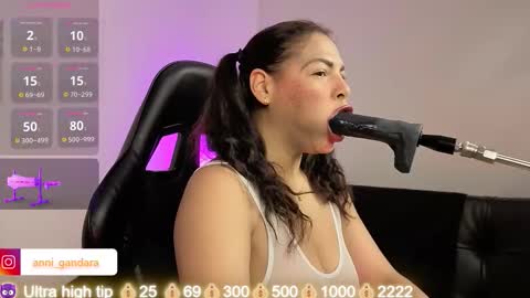 Snapshot of anabel693 chatting on 10/23/25, 08:13 anabel alice gandara  online show from 10/23/25, 08:13