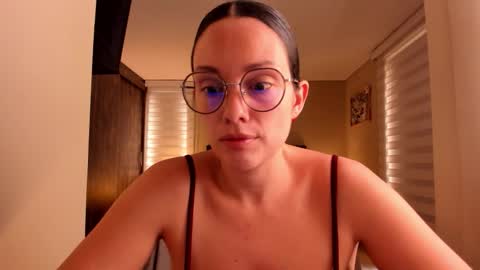 Snapshot of anabel_25 chatting on 01/15/26, 02:54 Anabel online show from 01/15/26, 02:54