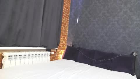 Anna online show from 10/14/25, 11:22