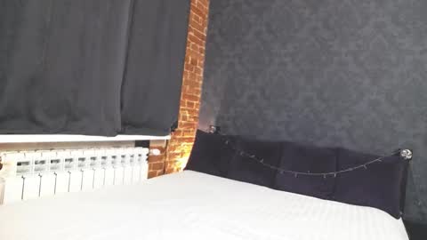 Anna online show from 11/21/25, 01:21