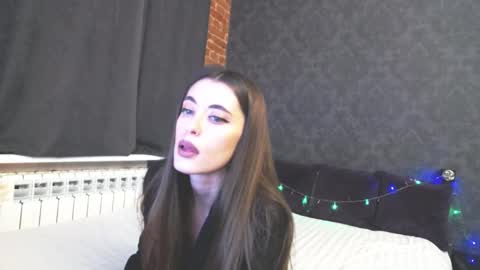 Anna online show from 12/05/25, 03:30