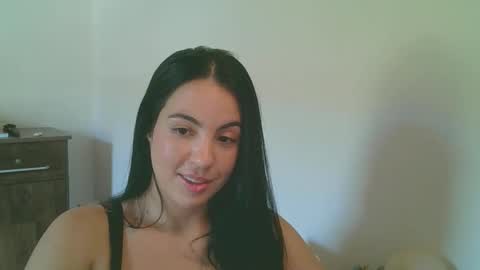Snapshot of anabelenogueira1 chatting on 04/26/26, 02:37 anabelenogueira1 online show from 04/26/26, 02:37