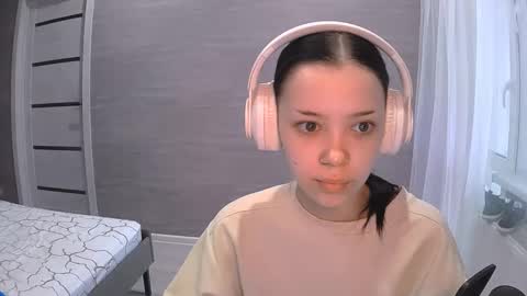 Snapshot of anabelhayre chatting on 10/14/25, 11:55 Anabel online show from 10/14/25, 11:55