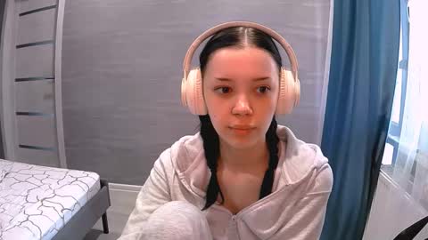 Snapshot of anabelhayre chatting on 10/17/25, 08:17 Anabel online show from 10/17/25, 08:17