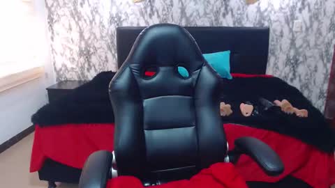 Anabella online show from 11/22/25, 11:31