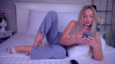 anabellastar online show from 02/05/25, 07:39