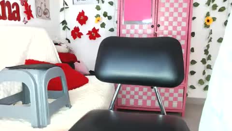 Snapshot of anabellered chatting on 05/21/26, 03:46 Ana online show from 05/21/26, 03:46