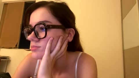 Snapshot of anabelrose chatting on 02/11/25, 12:59 Ana- online show from 02/11/25, 12:59