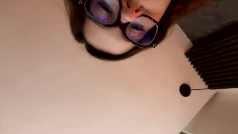 Snapshot of anabelrose chatting on 02/11/25, 07:05 Ana- online show from 02/11/25, 07:05