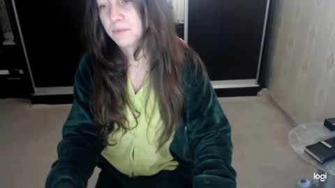 Snapshot of anabelsweet chatting on 02/02/26, 04:33 Milana online show from 02/02/26, 04:33