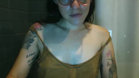 anabelucci_ online show from 02/08/26, 11:41