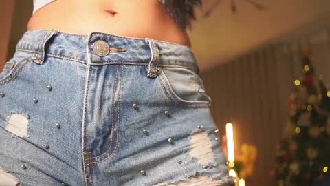 Snapshot of anablerd chatting on 12/12/24, 12:16 Ana -- Check and subscribe online show from 12/12/24, 12:16