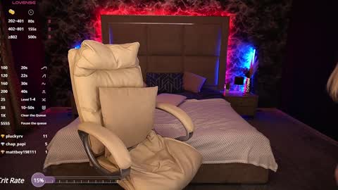 Snapshot of anacondaon chatting on 01/23/25, 06:03 Nika online show from 01/23/25, 06:03