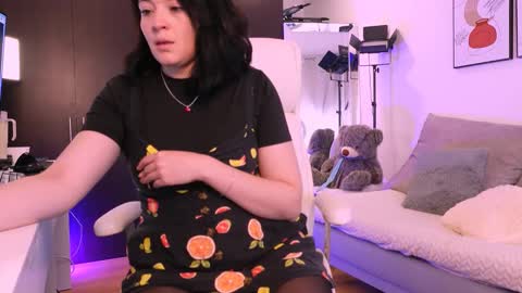 IG Soyanah  online show from 11/20/25, 04:29