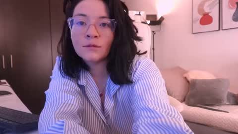 IG Soyanah  online show from 11/22/25, 12:09