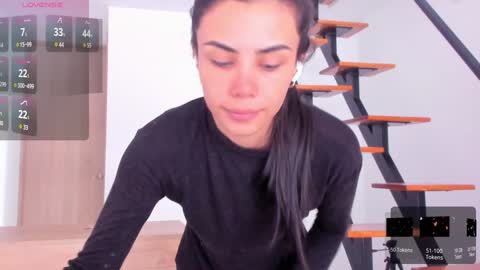 Snapshot of anahenao chatting on 12/24/24, 04:19 Ana Henao or Annie... Follow me ahenaocb Insta  X online show from 12/24/24, 04:19
