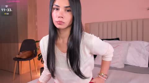 Snapshot of anahenao chatting on 02/26/25, 11:15 Ana Henao or Annie... Follow me ahenaocb Insta  X online show from 02/26/25, 11:15
