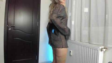 Anahi online show from 12/27/24, 08:35