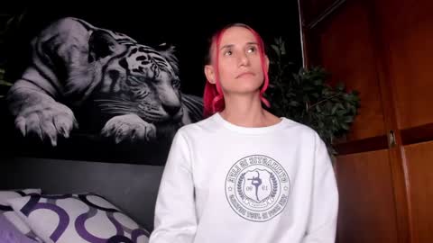 Anahi online show from 12/20/24, 09:43