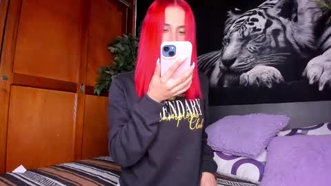 Anahi online show from 02/18/25, 02:49