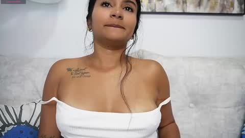 Snapshot of anahi__s chatting on 01/11/25, 11:56 ANAH online show from 01/11/25, 11:56