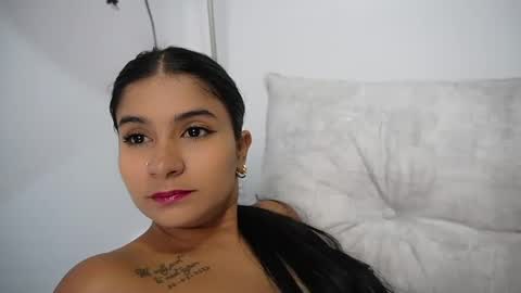 Snapshot of anahi__s chatting on 01/28/25, 12:05 ANAH online show from 01/28/25, 12:05