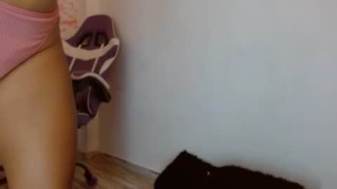 Snapshot of anahi__s chatting on 10/01/25, 08:37 ANAH online show from 10/01/25, 08:37