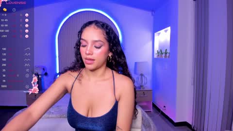 Anahi Curlie online show from 12/31/24, 04:16