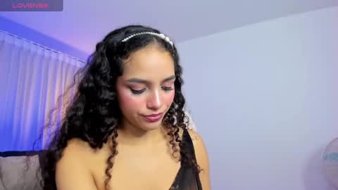 Anahi Curlie online show from 01/10/25, 03:18